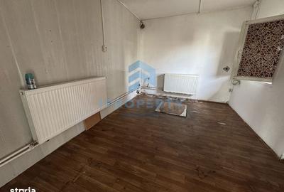 Spațiu comercial, de 140 mp, în Apărătorii Patriei - 10