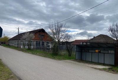 Spațiu comercial, de 400 mp, în Central - 3