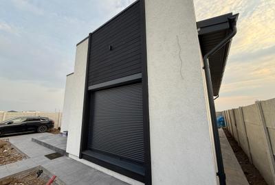 Casa 3 camere 2 bai // dressing teren 438mp