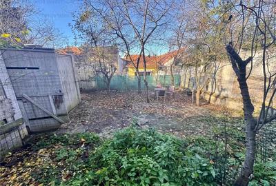 Casă cu 6 camere cu Teren 100 Mp în Centrul Istoric