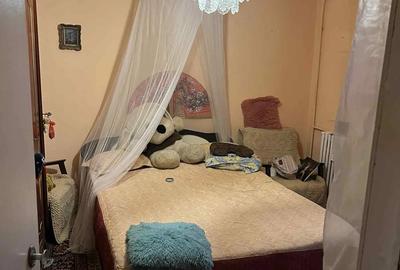 Se vinde apartament cu 2 camera,hol patrat,2 balcoane - 2