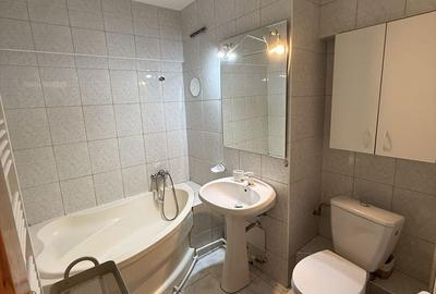 Apartament cu 2 camere decomandat în Ultracentral