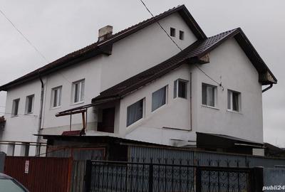 Tarnaveni Bozias Apartament 60metri cu pod60metri si balcon 300metri garaj teren44000euro - 1