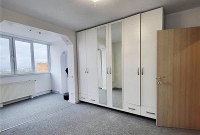 Apartament 3 camere,decomandat,renovat, suprafata generoasa, - 2