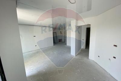 Apartament cu 3 camere de vanzare in zona Stadionul Farul - 2
