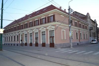 Închiriem 76 mp(mansarda inalta)- 450 euro, in zona centrala a Timisoarei