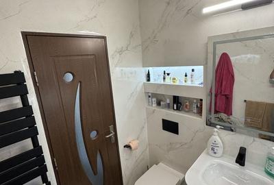 Apartament cu 4 camere decomandat în Micro 17 - 6