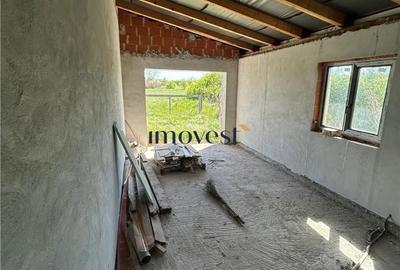 Casă cu 4 camere cu Teren 800 Mp în Lazuri - 9