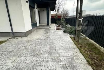 Casă cu Teren 327 Mp în Central - 3