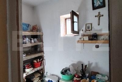 Casa traditionala cu 3 camere, teren mare si gradina in Bardesti - 11