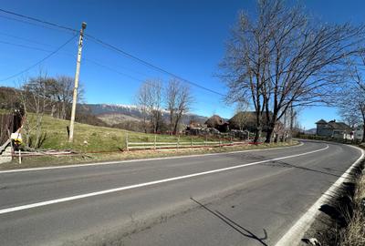 Teren intravilan 2500 mp Fundata la 15 km de  zona Bran-Moeciu - 2