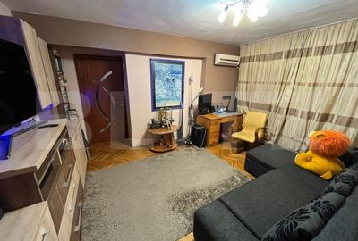 Apartament 3 camere de vanzare, 75 mp, zona Dacia - 11