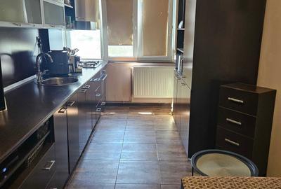 Apartament cu 3 camere decomandat în Cina - 1