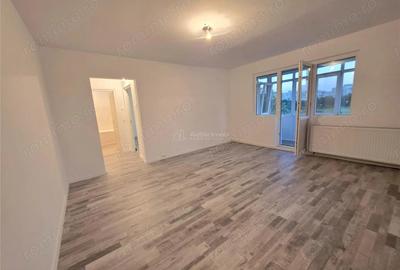 Apartament cu 2 camere semidecomandat în Micro 3 - 7