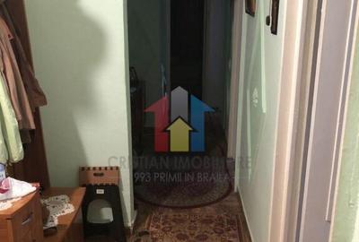 Apartament cu 3 camere decomandat în Viziru 3