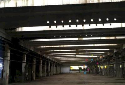 Spațiu industrial, de 7,800 mp, în Central - 3