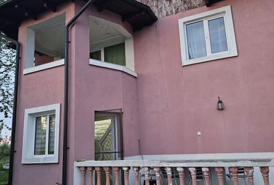 Casă cu 4 camere în Strejnicu - 4