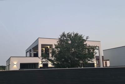 Casă cu 4 camere în Dumbrăveni - 11