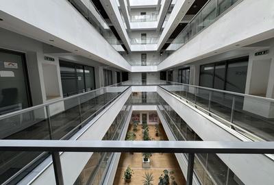 Birou, de 1,300 mp, în Unirii - 3