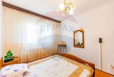 Apartament cu 3 camere la Lebada - 4