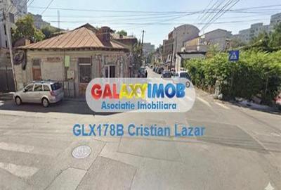 Casă cu 4 camere cu Teren 210 Mp în P-ța Victoriei
