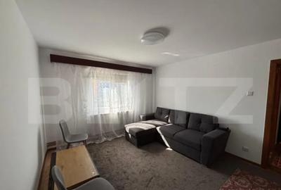Apartament cu 2 camere semidecomandat, mobilat în Micro 6 - 1