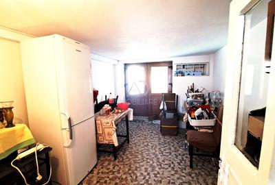 Casă individuală cu 3 camere cu Canalizare în Central - 2