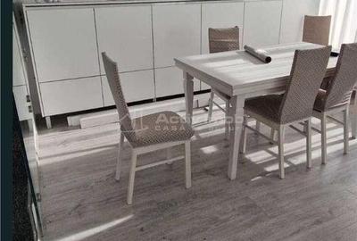 Casă cu 4 camere cu Teren 300 Mp în Central - 1