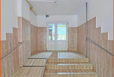 Apartament cu 3 camere decomandat în Tei - 12