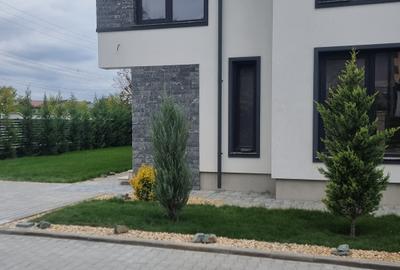 Complex rezidential cu 7 vile langa Laguna Albastra - 42