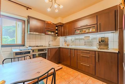 Apartament cu 4 camere semidecomandat, mobilat în Răcădău - 21