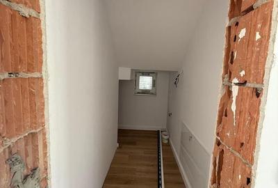 Duplex cu 5 camere cu Canalizare în Dumbrăvița - 7