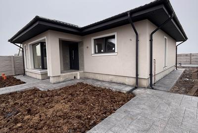 Casă individuală cu 3 camere cu Teren 375 Mp în Berceni - 2