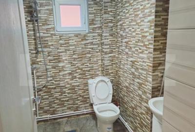 Casă cu 7 camere cu Teren 250 Mp în Central - 1