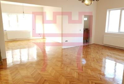 Apartament cu 3 camere semidecomandat, mobilat în Semicentral - 10