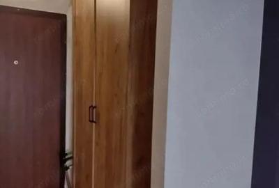 Garsonieră decomandată în Central - 2