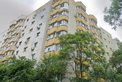 Apartament cu 2 camere decomandat în Tei