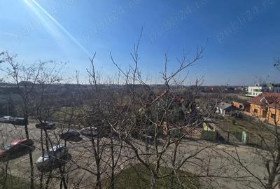 Apartament cu 3 camere semidecomandat în Micro 16 - 2