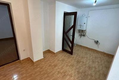 Casă cu 4 camere cu Canalizare în Faleza Nord - 21