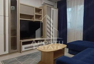 Apartament cu 2 camere, semidecomandat, renovat complet, etajul 1