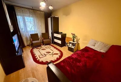 Garsonieră decomandată în Baza 3 - 6