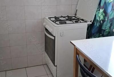 Garsonieră decomandată în Titulescu