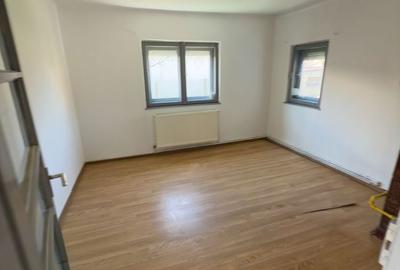 Casă cu 4 camere în Central - 6