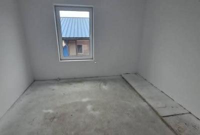 Casă cu 9 camere cu Canalizare în Central - 14