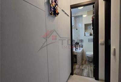 Apartament cu 3 camere semidecomandat în Podu Roș - 9