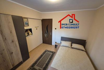 Decomandat, spatios, mobilat si utilat, etajul 1 / CE 1000 - 2