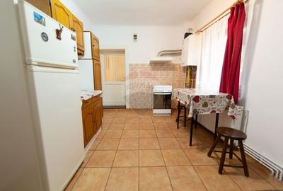 Casa individuala cocheta, 1 dormitor, renovata, Str. Lunga - Central Casa individuala cocheta, 1 dormitor, renovata, Str. Lunga - Central - 3