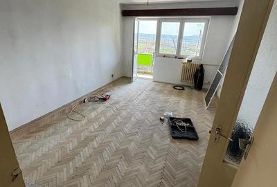 Apartament cu 3 camere decomandat în Central - 3