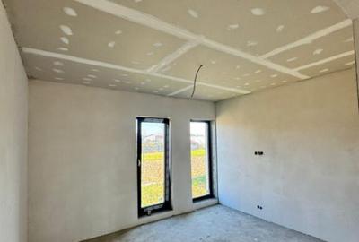 Casă cu 4 camere cu Teren 475 Mp în Mocira - 13