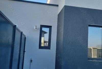 Duplex cu Perete Dublu, Proiect Modern - 2